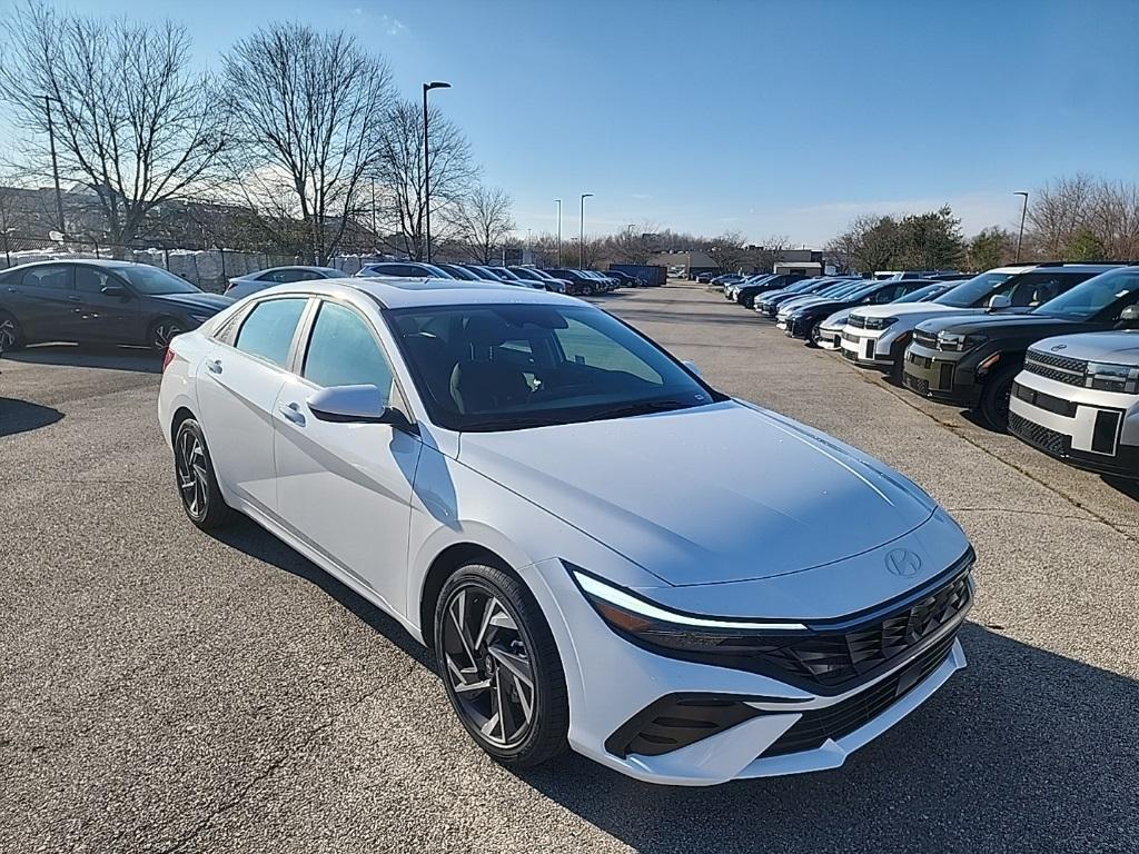 new 2025 Hyundai Elantra car, priced at $26,578