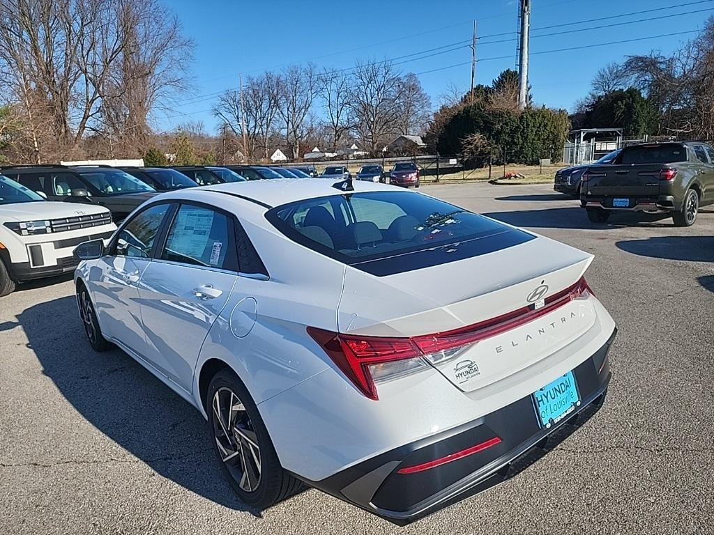 new 2025 Hyundai Elantra car, priced at $26,578