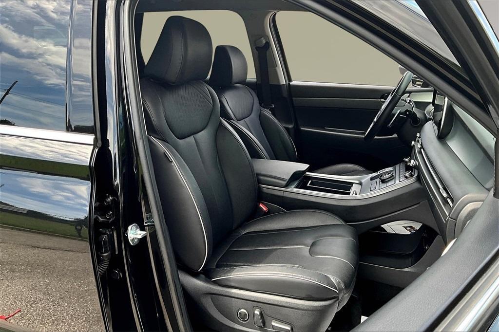 used 2024 Hyundai Palisade car, priced at $34,899