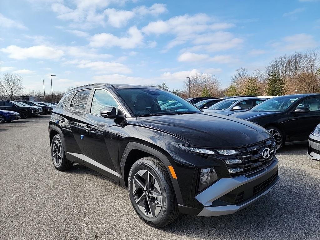 new 2025 Hyundai Tucson Hybrid car, priced at $35,484