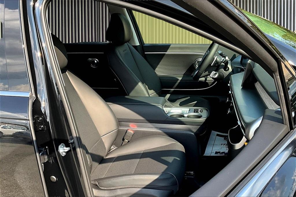 new 2026 Hyundai IONIQ 9 car, priced at $63,561