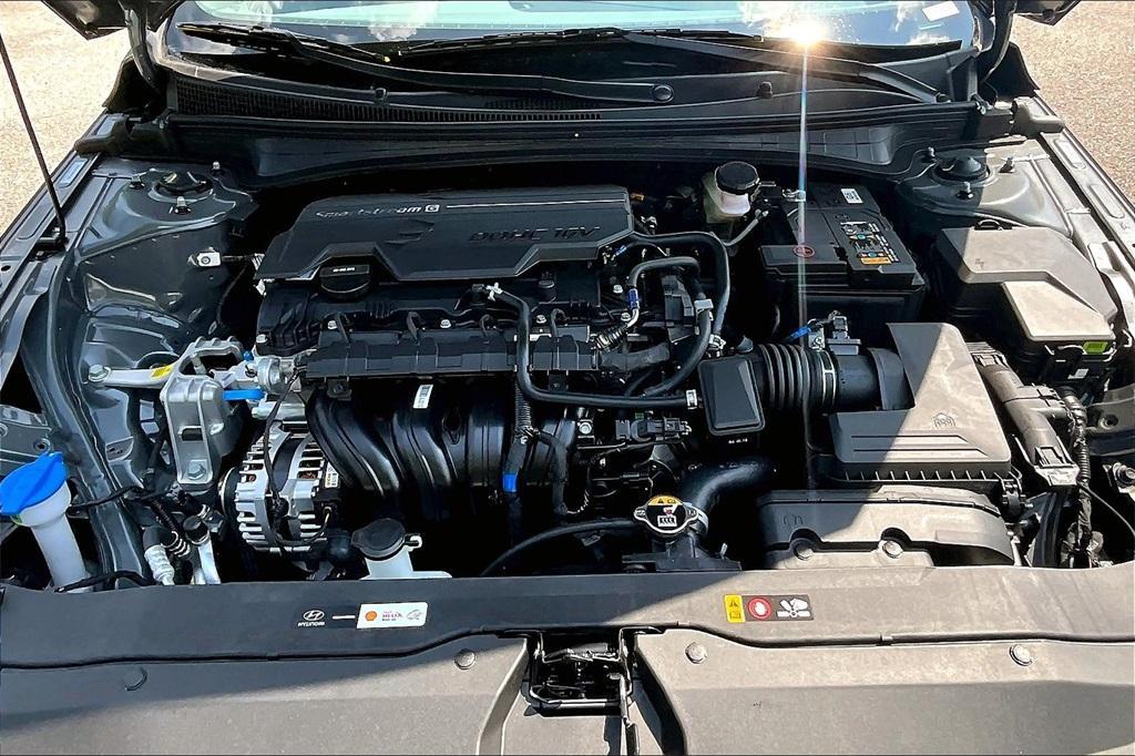 new 2025 Hyundai Elantra car, priced at $22,916