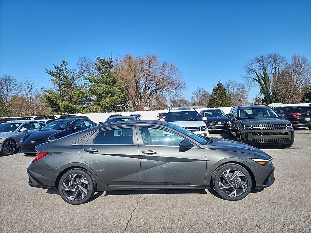 new 2025 Hyundai Elantra car, priced at $24,878