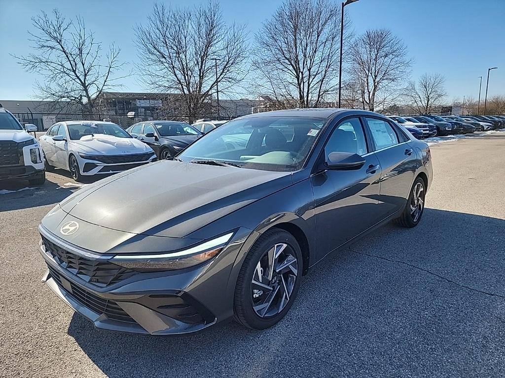 new 2025 Hyundai Elantra car, priced at $24,878