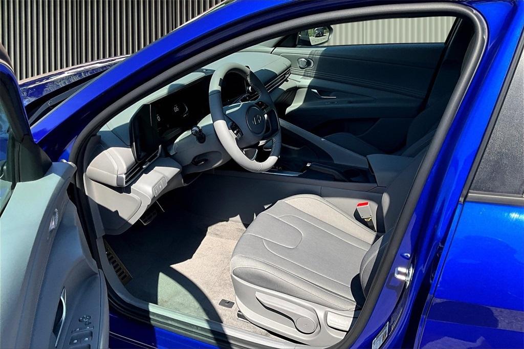 new 2025 Hyundai Elantra car, priced at $22,254