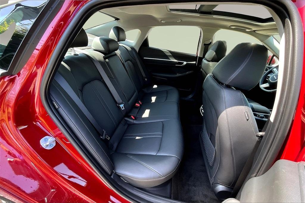 new 2025 Hyundai Sonata Hybrid car, priced at $37,948