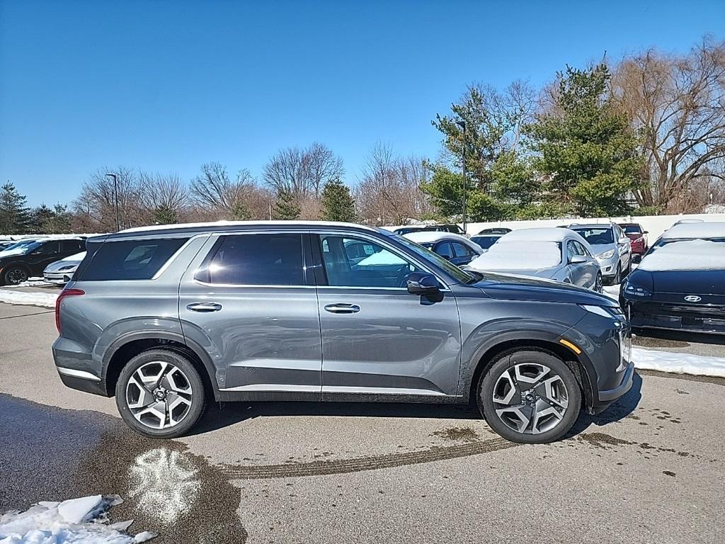 new 2025 Hyundai Palisade car, priced at $44,210