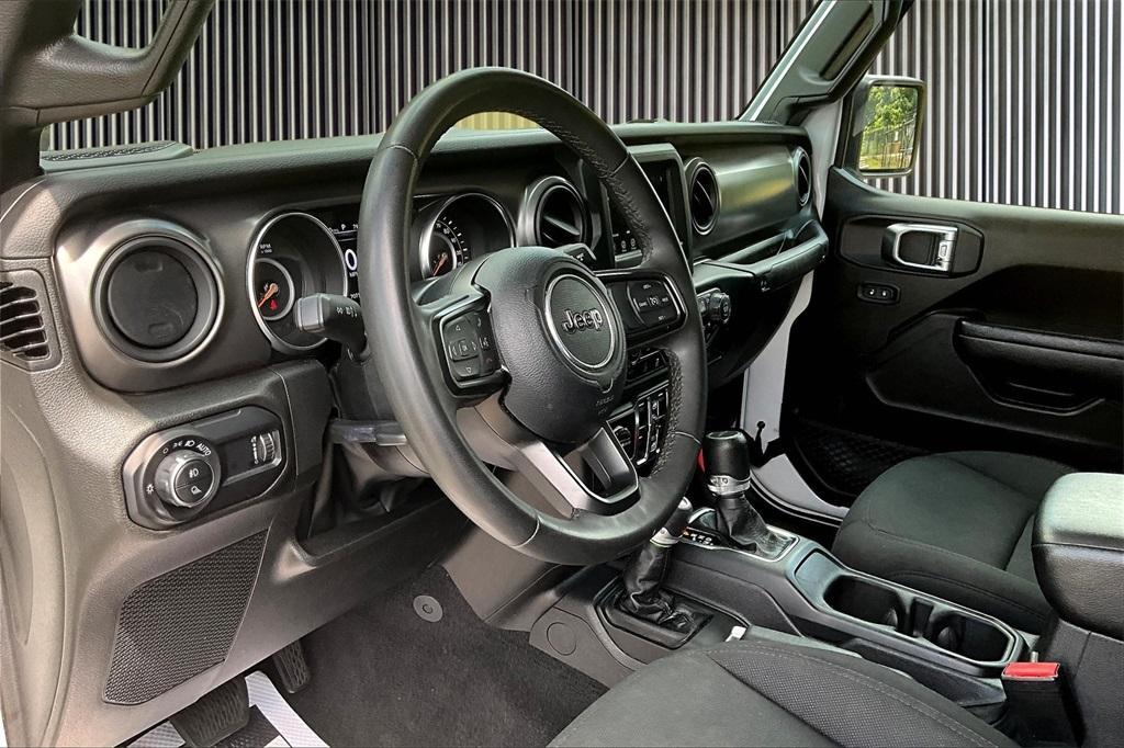 used 2023 Jeep Gladiator car, priced at $28,250