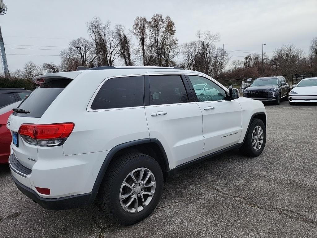 used 2016 Jeep Grand Cherokee car, priced at $17,124