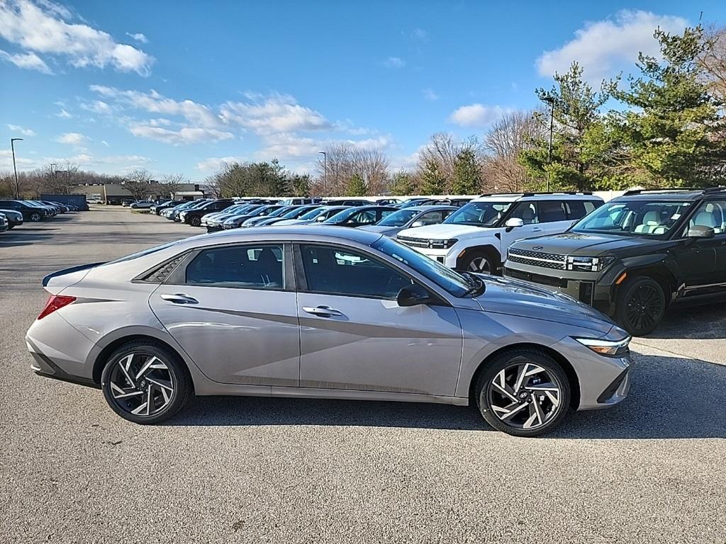 new 2025 Hyundai Elantra car, priced at $22,422