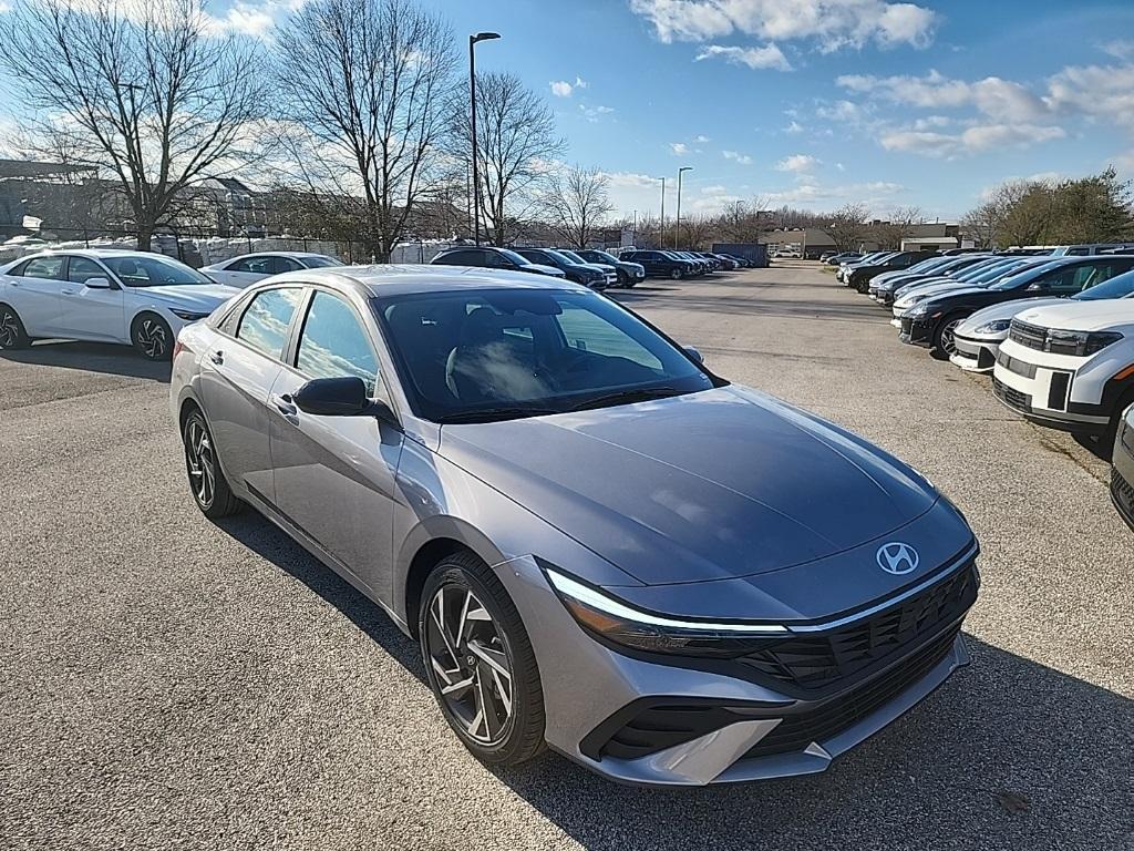 new 2025 Hyundai Elantra car, priced at $22,422