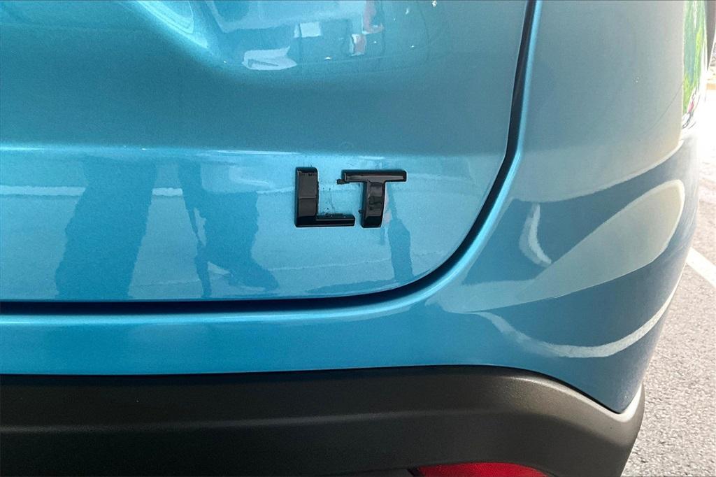 used 2025 Chevrolet Trax car, priced at $24,250