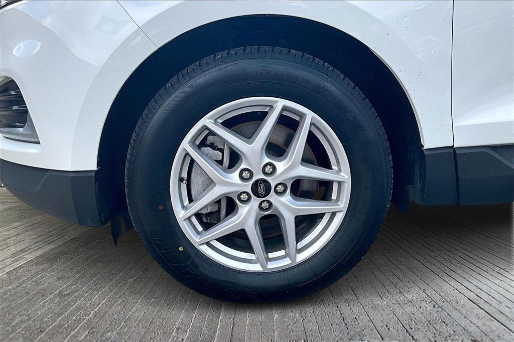 used 2023 Ford Edge car, priced at $21,989