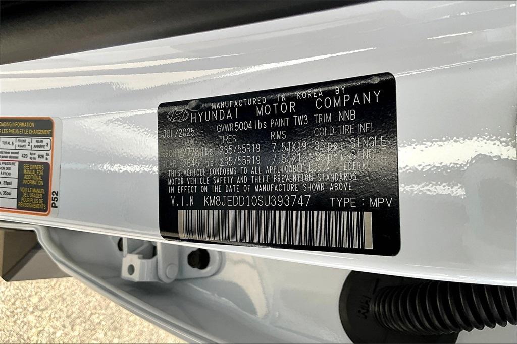 new 2025 Hyundai TUCSON Hybrid car, priced at $42,192