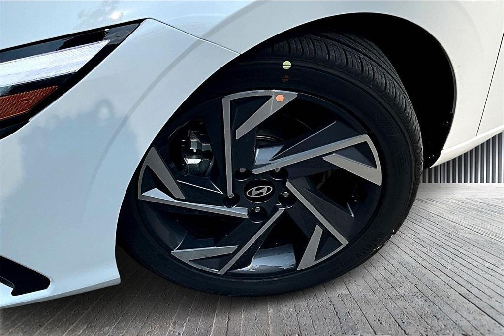 new 2025 Hyundai Elantra car, priced at $23,473