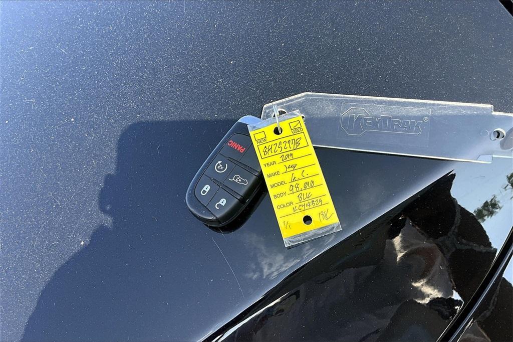 used 2019 Jeep Grand Cherokee car, priced at $18,250