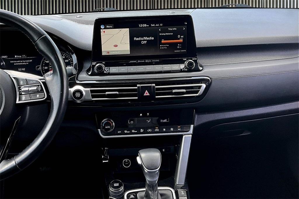 used 2021 Kia Seltos car, priced at $14,000