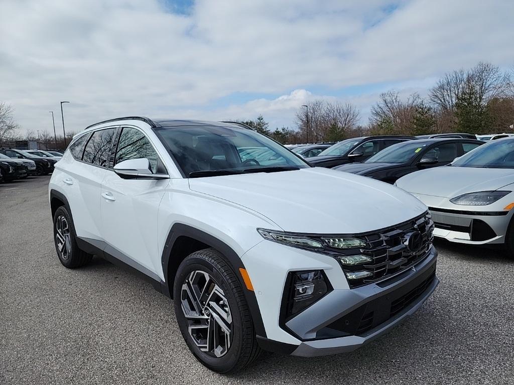 new 2025 Hyundai Tucson Hybrid car, priced at $42,000