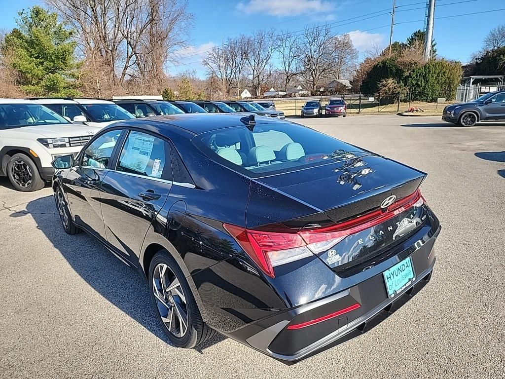 new 2025 Hyundai Elantra HEV car, priced at $29,652