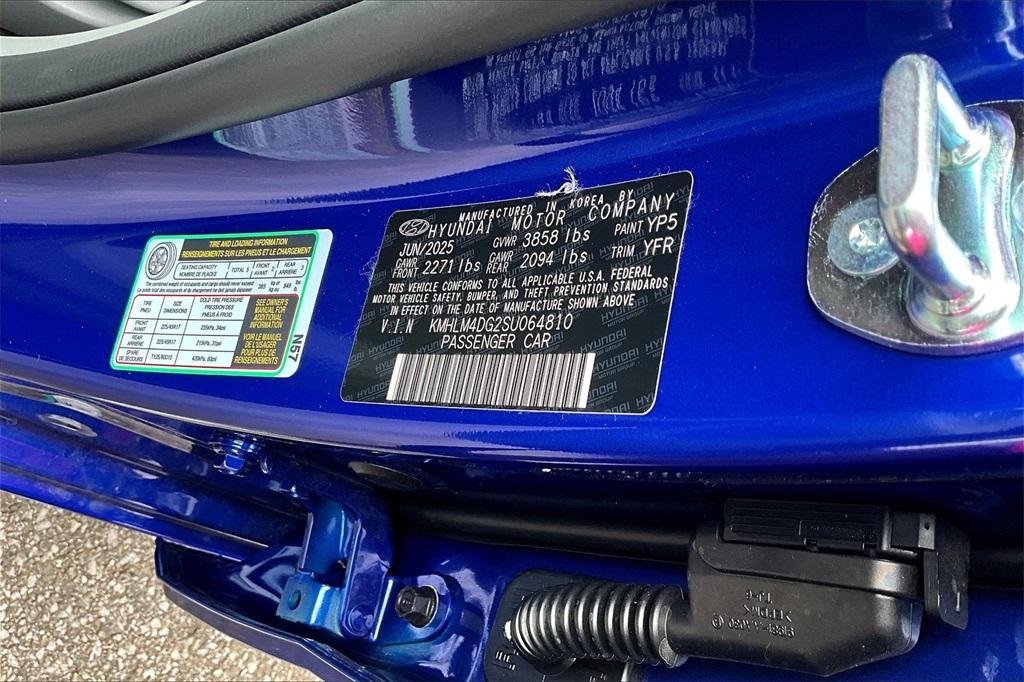 new 2025 Hyundai Elantra car, priced at $24,243