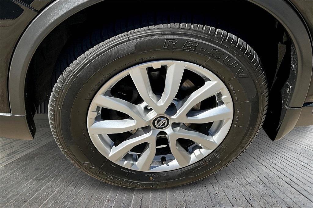 used 2018 Nissan Rogue car, priced at $14,199