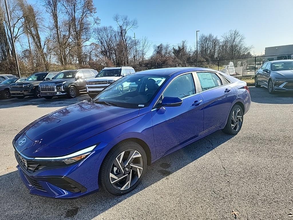 new 2025 Hyundai Elantra HEV car, priced at $29,248