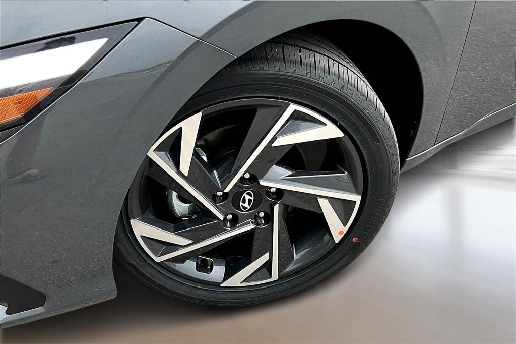 new 2025 Hyundai ELANTRA HEV car, priced at $28,362