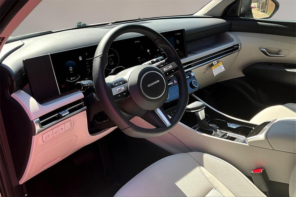 new 2025 Hyundai Tucson car, priced at $33,000