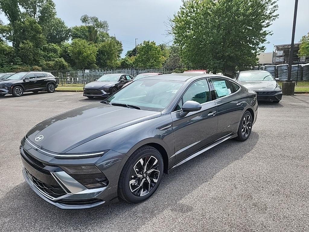 new 2025 Hyundai Sonata car, priced at $28,779