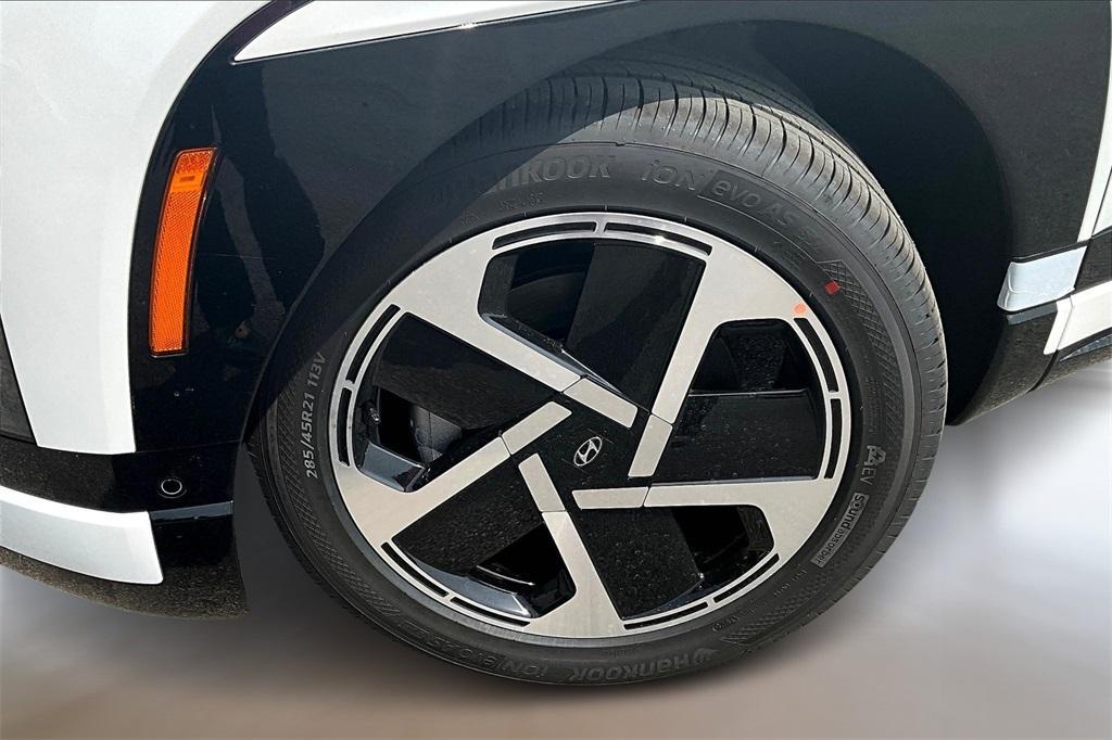 new 2026 Hyundai IONIQ 9 car, priced at $73,793
