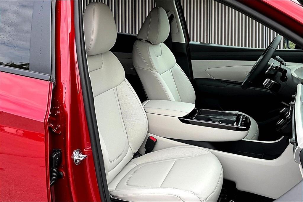 new 2026 Hyundai TUCSON Hybrid car, priced at $36,652