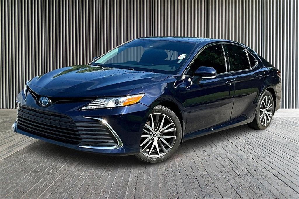 used 2022 Toyota Camry Hybrid car, priced at $25,413