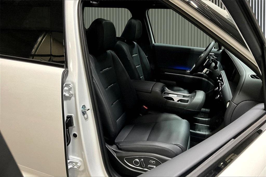 new 2026 Hyundai Palisade Hybrid car, priced at $58,631