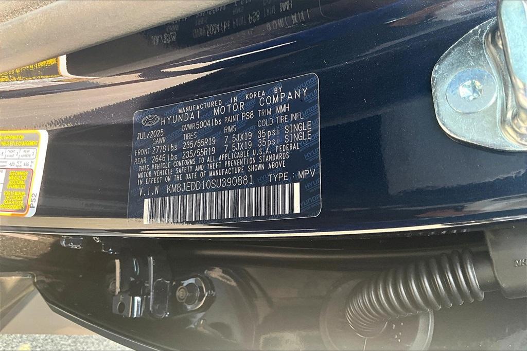 new 2025 Hyundai TUCSON Hybrid car, priced at $39,722