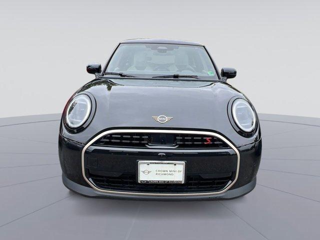 new 2025 MINI Hardtop car, priced at $38,605