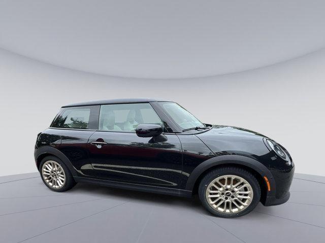 new 2025 MINI Hardtop car, priced at $38,605