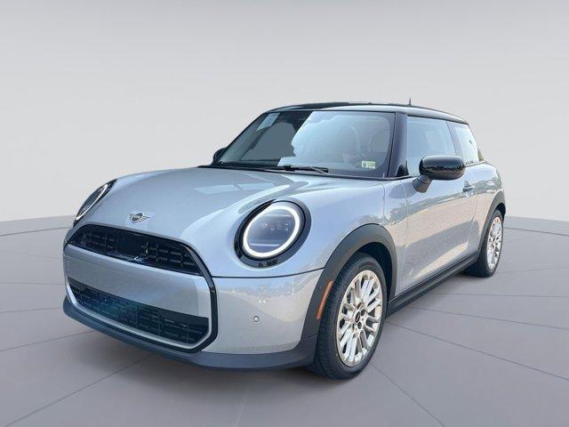 new 2025 MINI Hardtop car, priced at $32,420