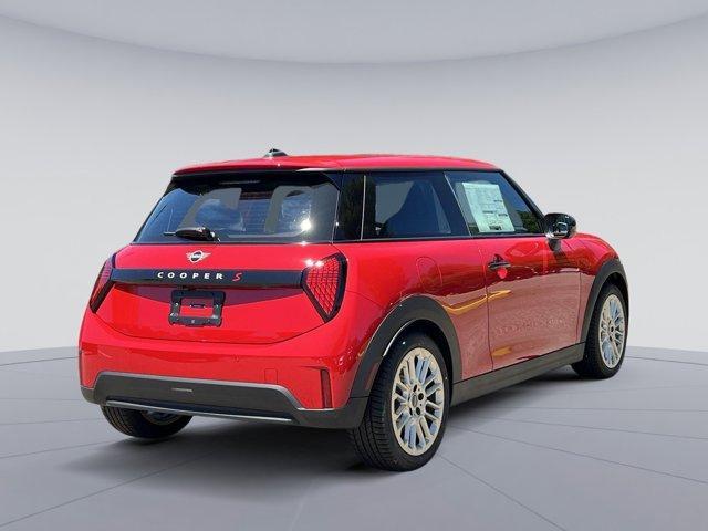 new 2025 MINI Hardtop car, priced at $35,595