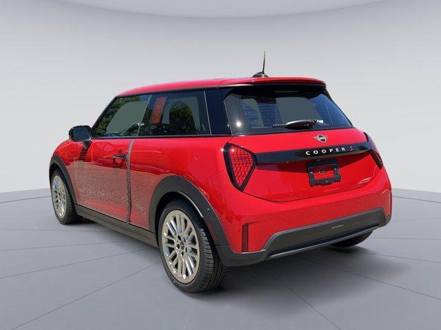 new 2025 MINI Hardtop car, priced at $35,595