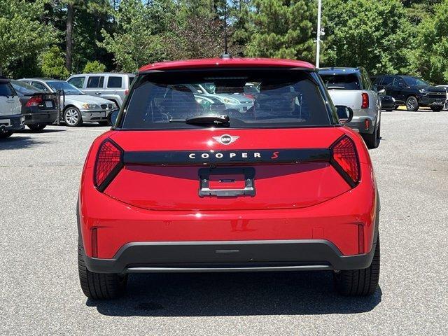 new 2025 MINI Hardtop car, priced at $35,595