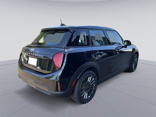 new 2025 MINI Hardtop car, priced at $35,205
