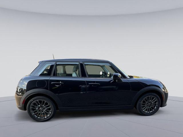new 2025 MINI Hardtop car, priced at $35,205