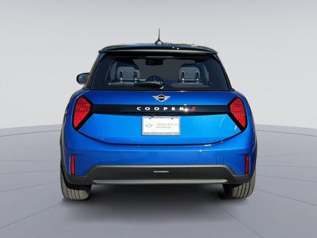 new 2025 MINI Hardtop car, priced at $38,380