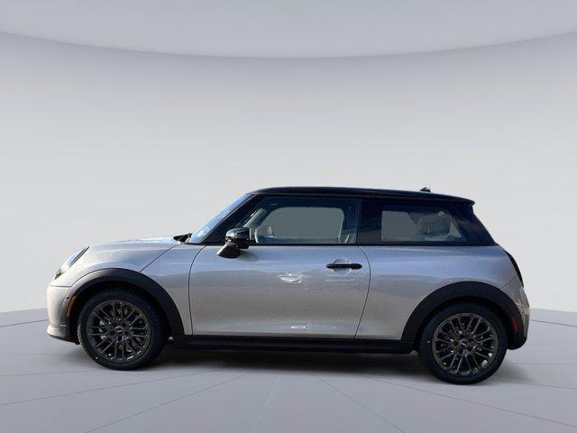 new 2025 MINI Hardtop car, priced at $35,130