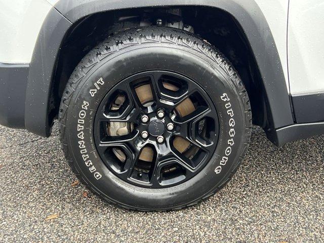 used 2019 Jeep Cherokee car, priced at $14,991