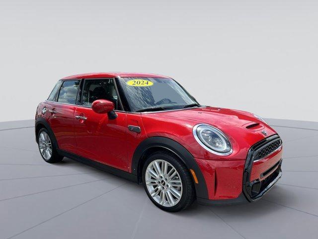 used 2024 MINI Hardtop car, priced at $25,597