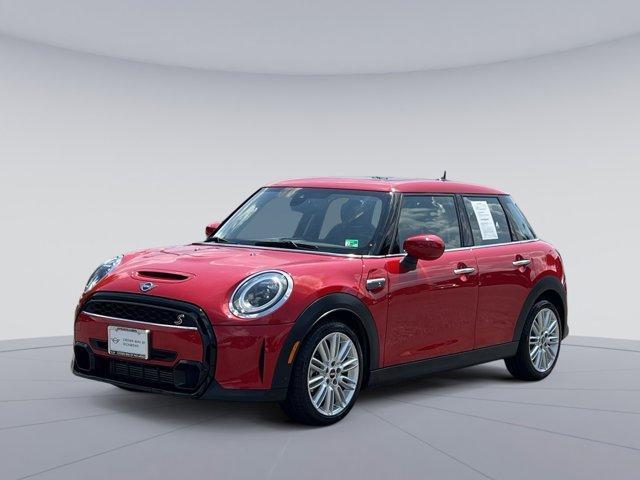 used 2024 MINI Hardtop car, priced at $26,994