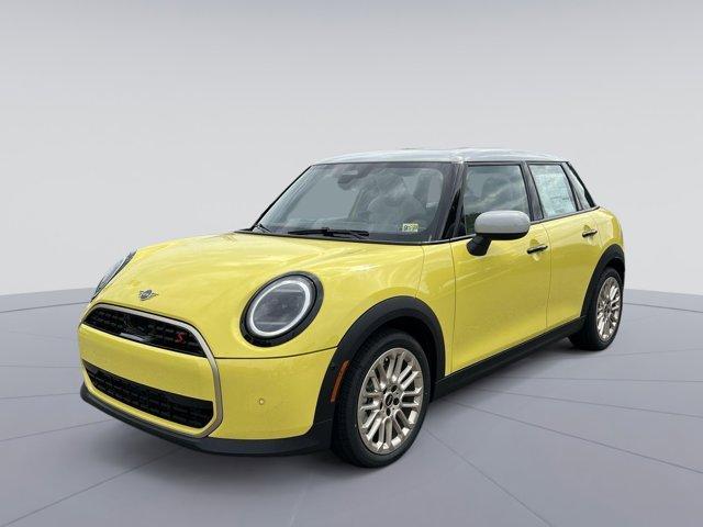 new 2025 MINI Hardtop car, priced at $36,980