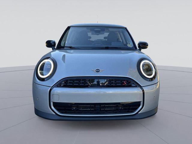 new 2025 MINI Hardtop car, priced at $35,905