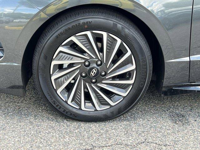used 2025 Hyundai Sonata Hybrid car, priced at $27,759